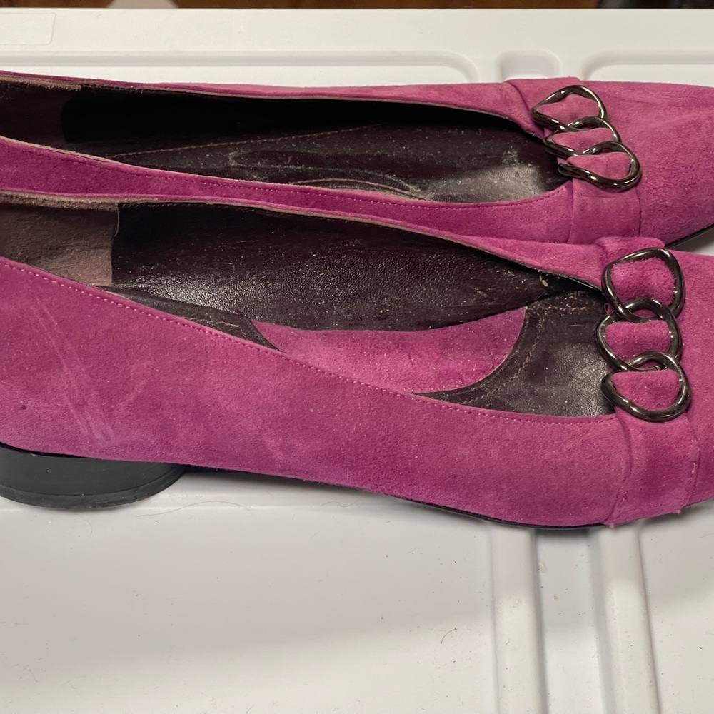 ViA SPIGA Women's Pink Suede Flats, size 8 - Picture 2 of 4
